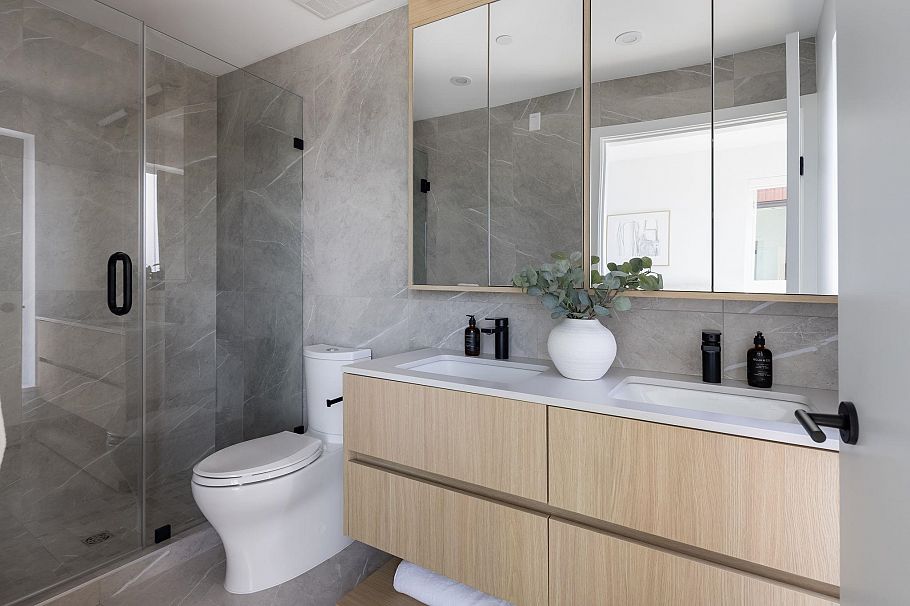 212 715 W 49th Avenue Vancouver, BC - 20