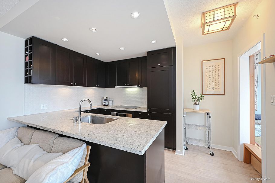 1403 821 Cambie Street Vancouver, BC - 3