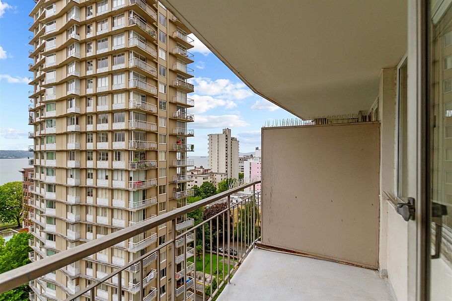 1202 1850 Comox Street Vancouver, BC - 17