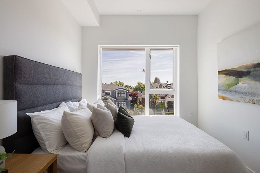 212 715 W 49th Avenue Vancouver, BC - 13