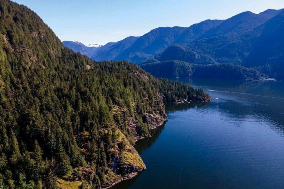 24 E Of Croker Island North Vancouver, BC - 3