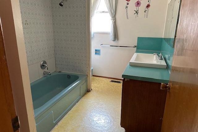 5378 Rhodes Street Vancouver, BC - 10