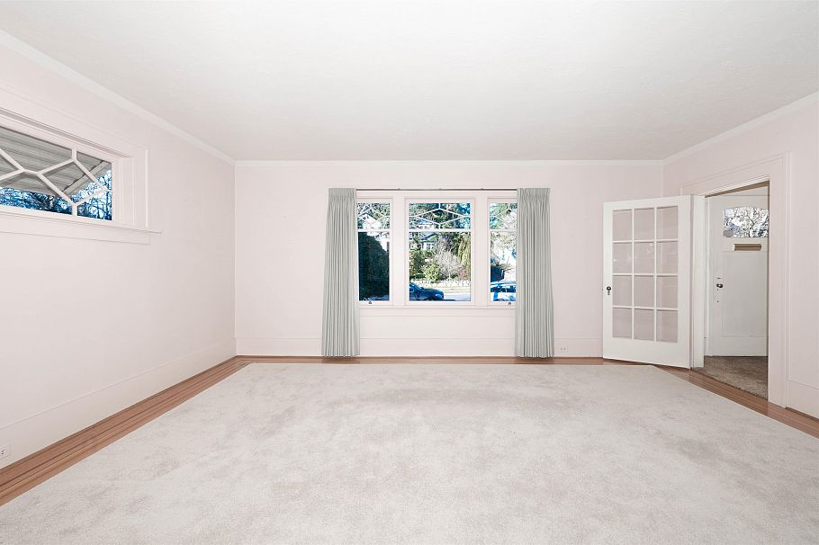 3548 W 37th Avenue Vancouver, BC - 3