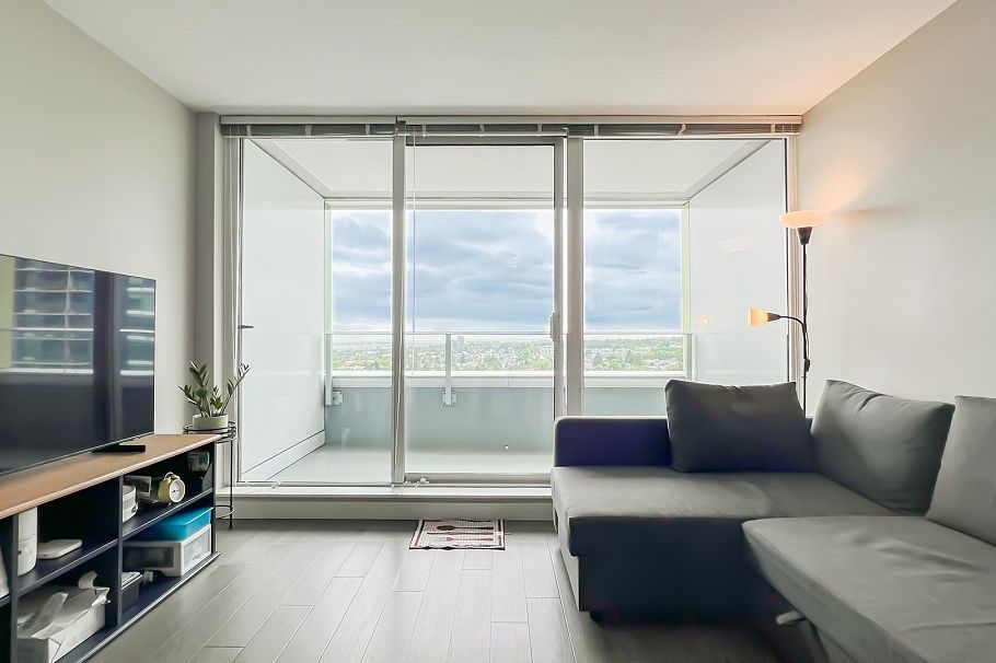 2705 488 SW Marine Drive Vancouver, BC - 1