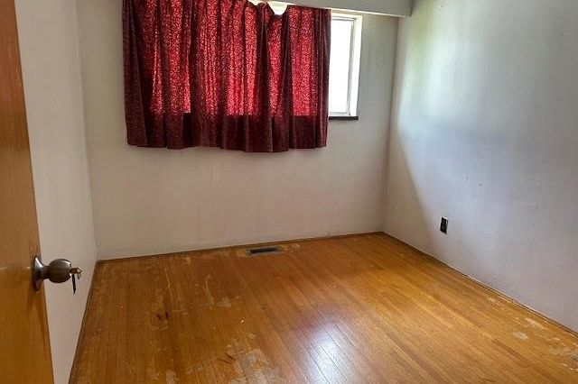 5378 Rhodes Street Vancouver, BC - 8