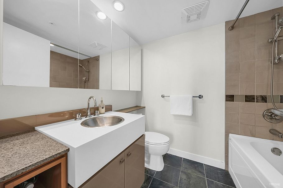 3002 1438 Richards Street Vancouver, BC - 17