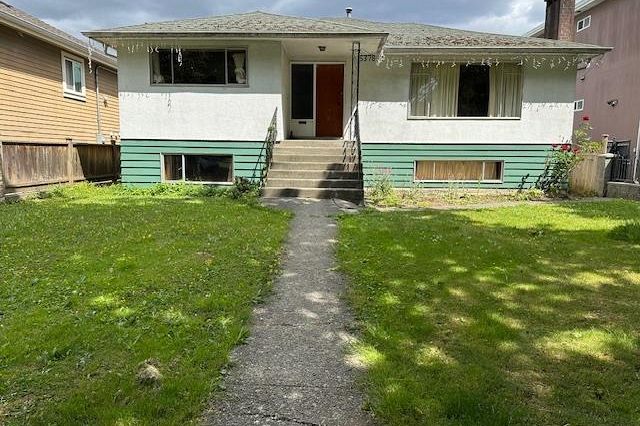 5378 Rhodes Street Vancouver, BC - 1