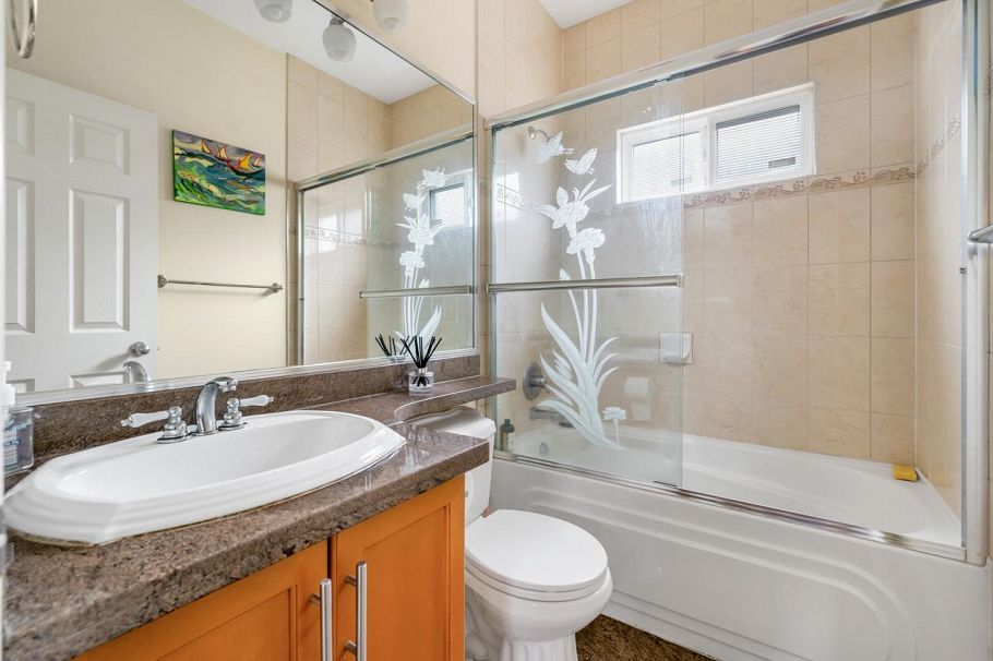 5396 Rhodes Street Vancouver, BC - 24