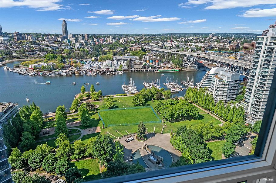 3002 1438 Richards Street Vancouver, BC - 2