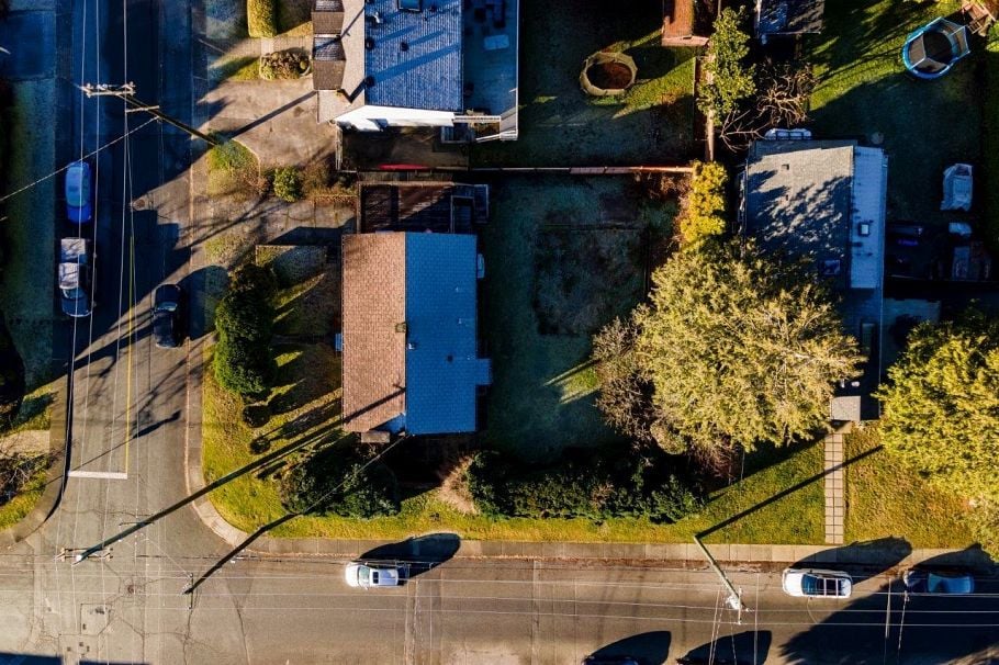 780 E 16th Street North Vancouver, BC - 1