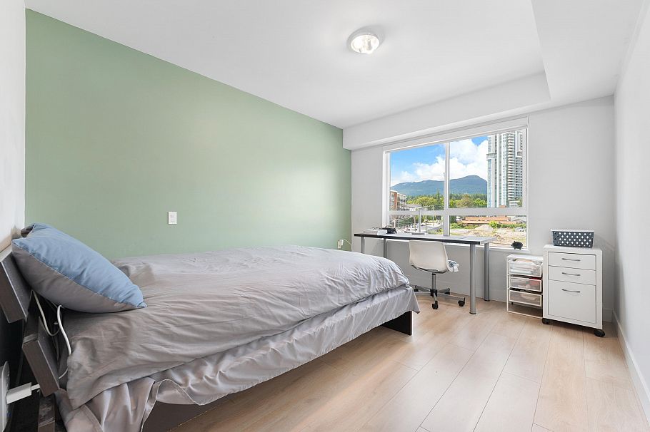 309 1519 Crown Street North Vancouver, BC - 13