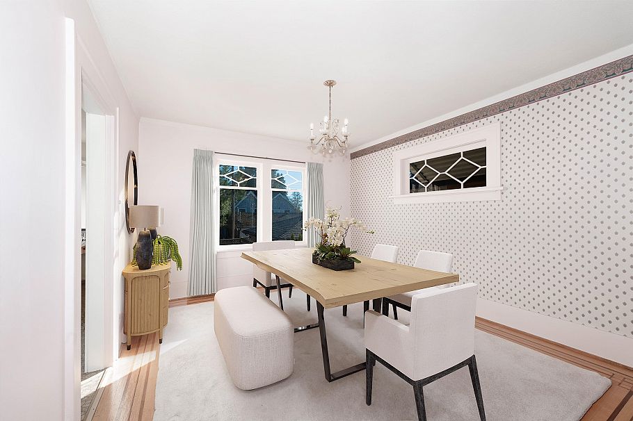 3548 W 37th Avenue Vancouver, BC - 4