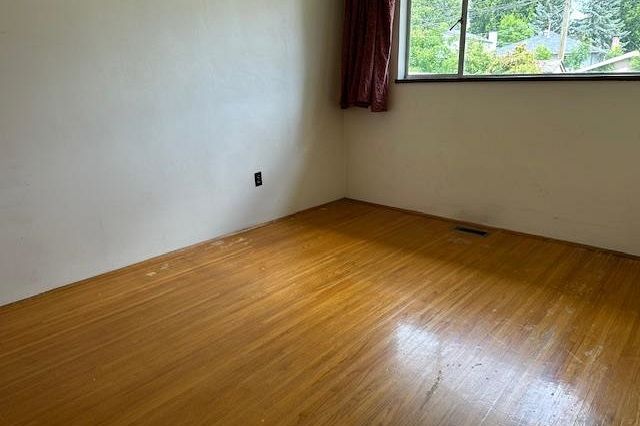 5378 Rhodes Street Vancouver, BC - 9