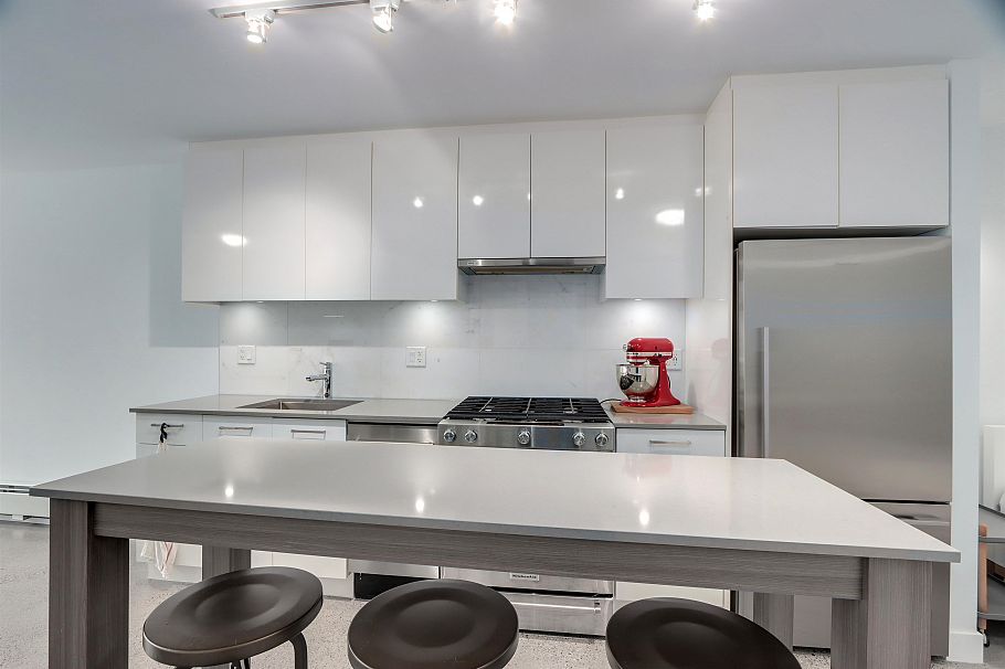 204 231 E Pender Street Vancouver, BC - 18