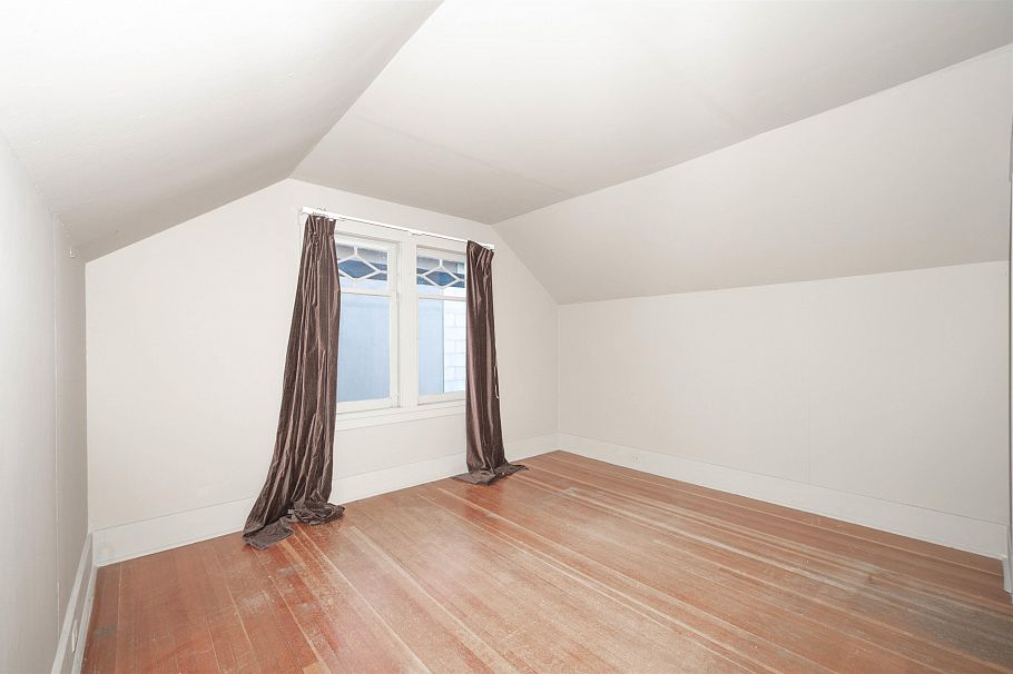 3548 W 37th Avenue Vancouver, BC - 13