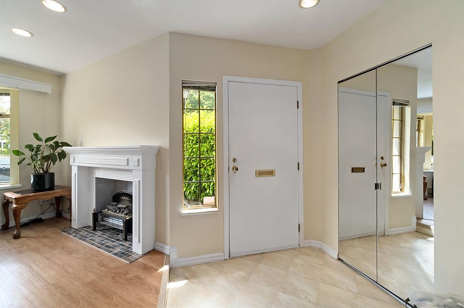 8489 French Street Vancouver, BC - 8