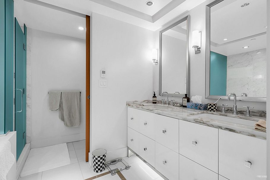 3002 667 Howe Street Vancouver, BC - 30