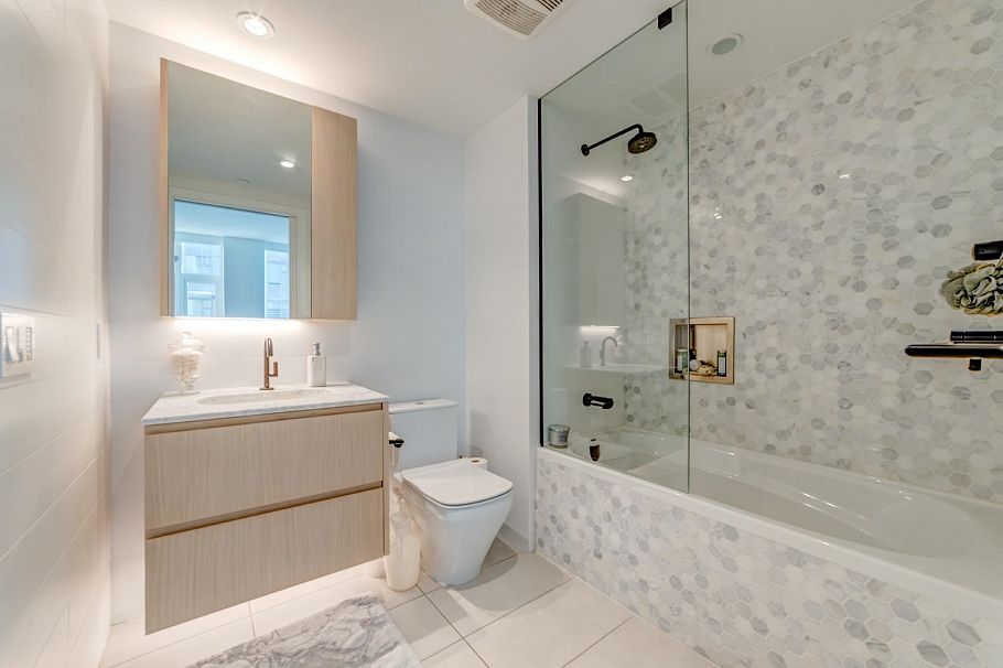 1401 1365 Davie Street Vancouver, BC - 11