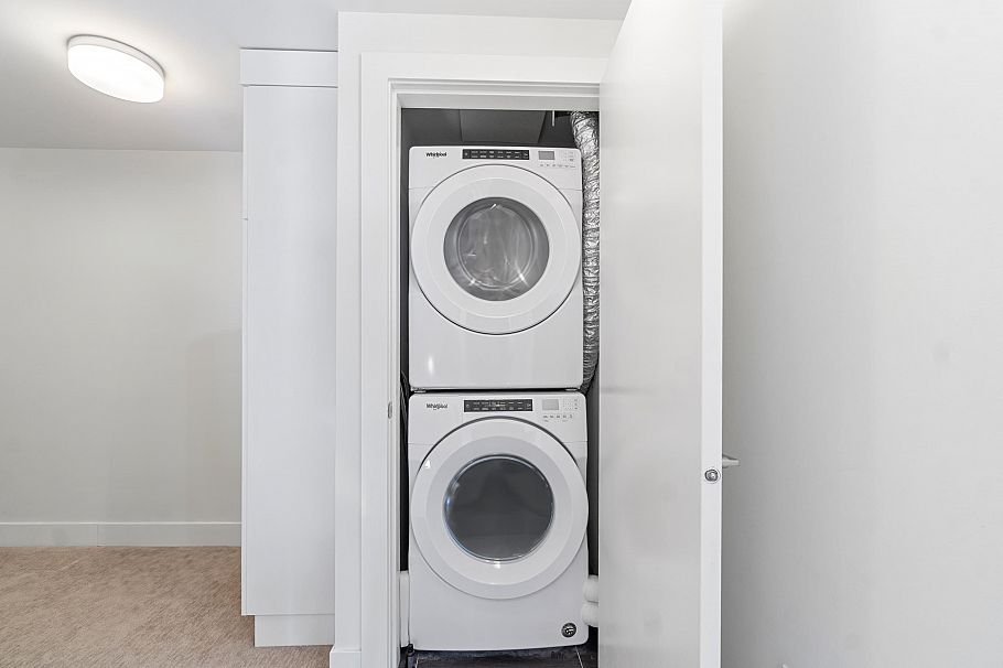 702 3451 Sawmill Crescent Vancouver, BC - 14