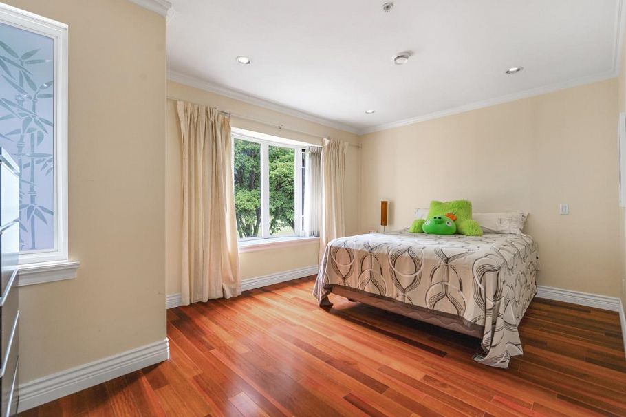 5396 Rhodes Street Vancouver, BC - 16