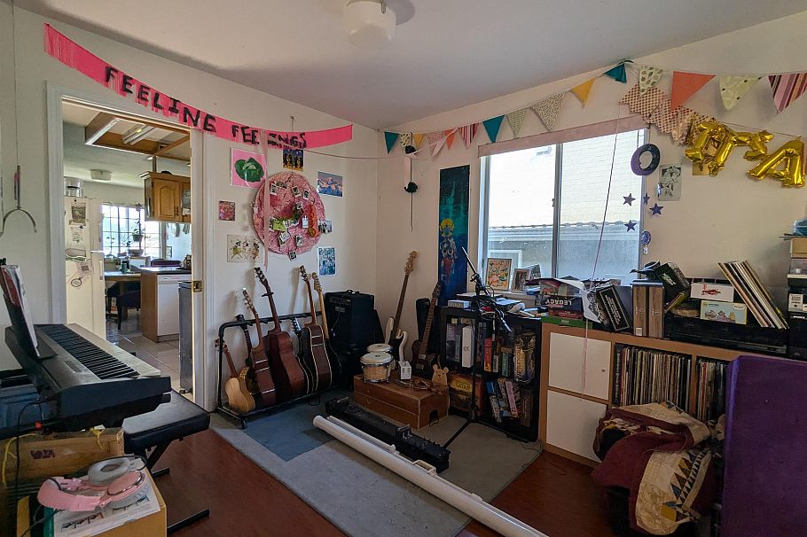 3061 Parker Street Vancouver, BC - 4