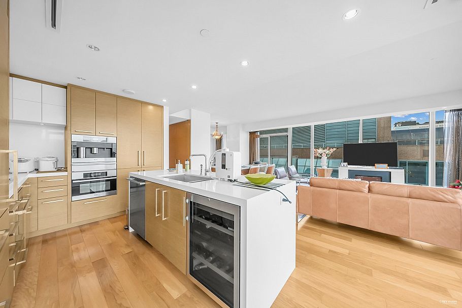 3002 667 Howe Street Vancouver, BC - 10