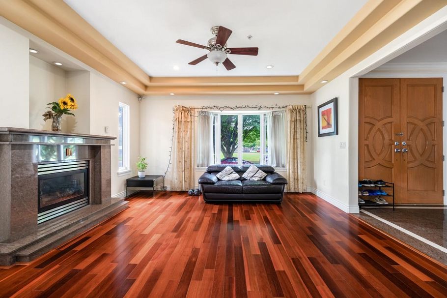 5396 Rhodes Street Vancouver, BC - 5