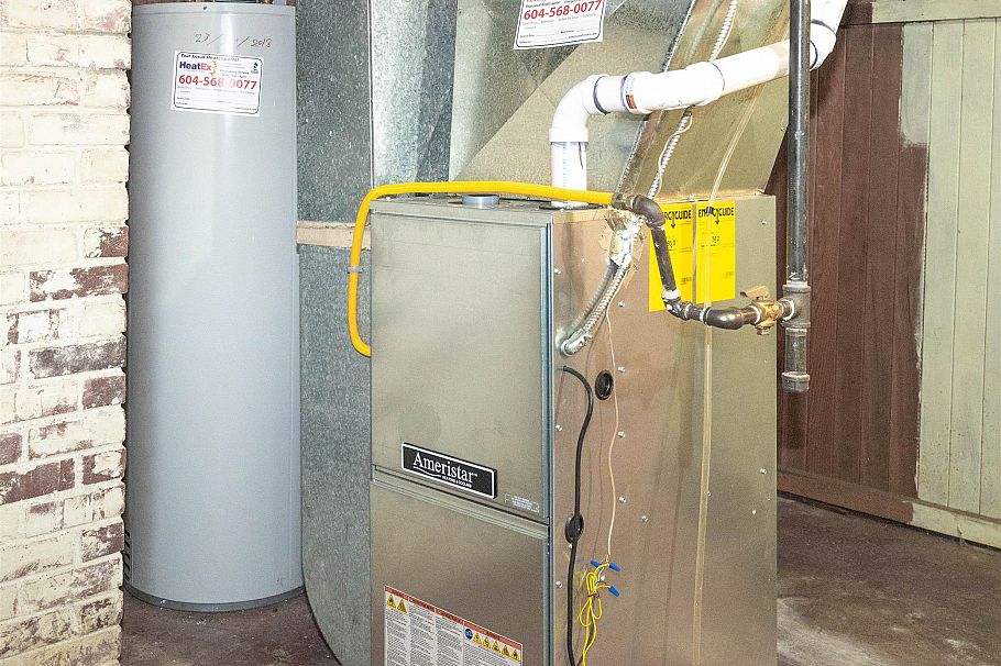 3548 W 37th Avenue Vancouver, BC - 15