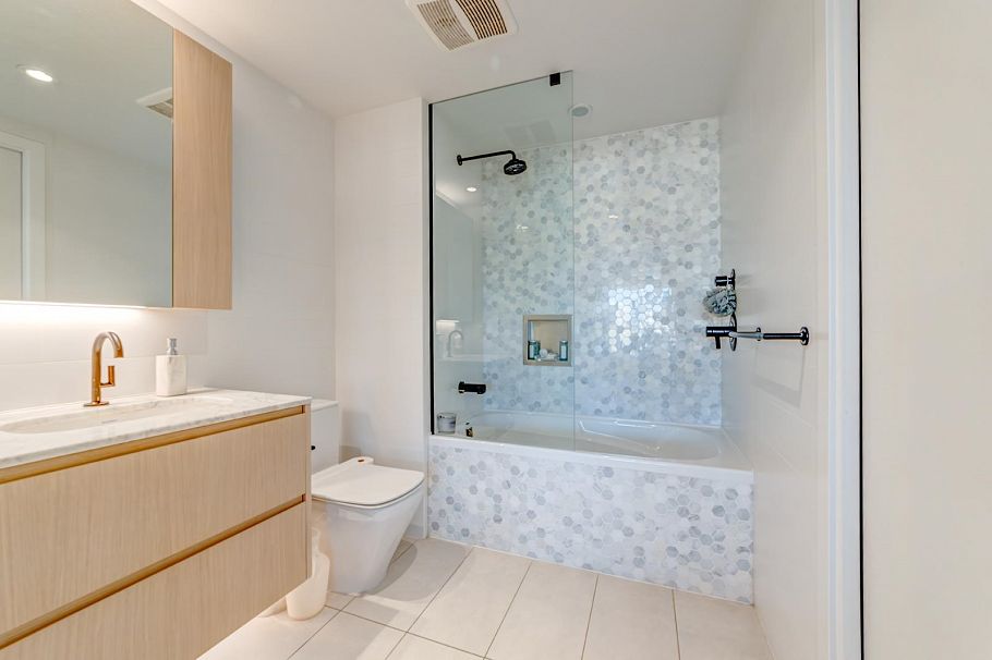 1401 1365 Davie Street Vancouver, BC - 10