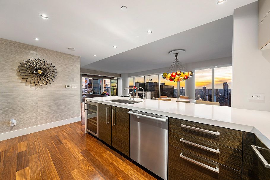 4104 667 Howe Street Vancouver, BC - 7