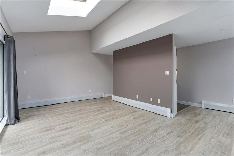 306 1345 W 15th Avenue Vancouver, BC - 9