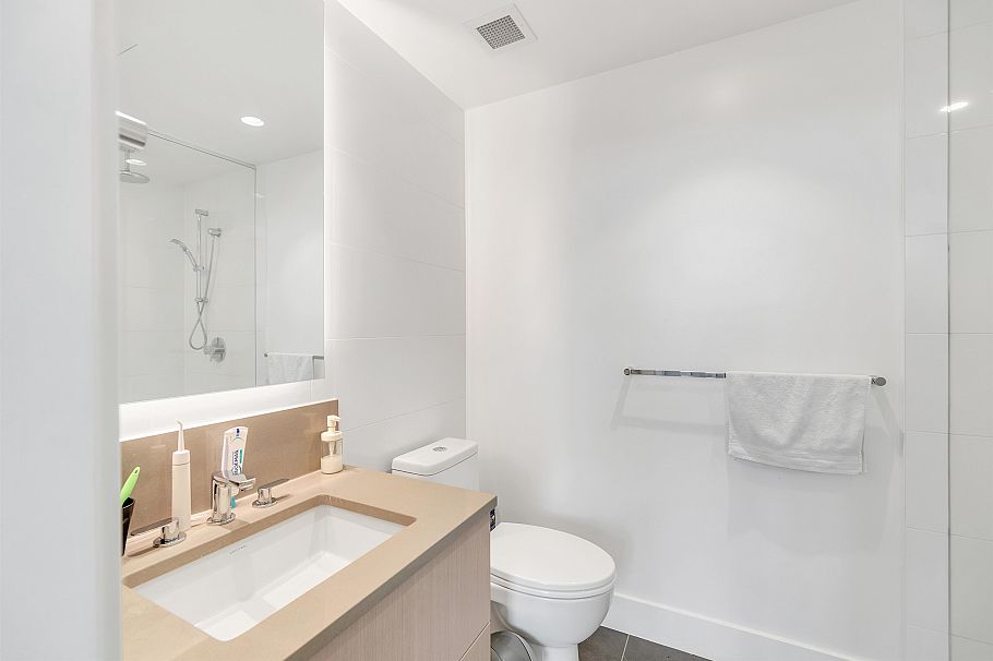 1702 1632 Lions Gate Lane North Vancouver, BC - 28