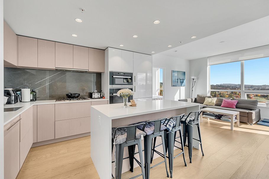 1702 1632 Lions Gate Lane North Vancouver, BC - 12