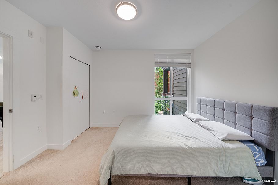 207 128 E 8th Street North Vancouver, BC - 22