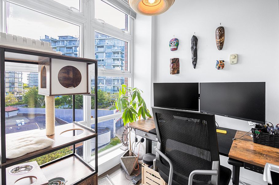 611 298 E 11th Avenue Vancouver, BC - 11