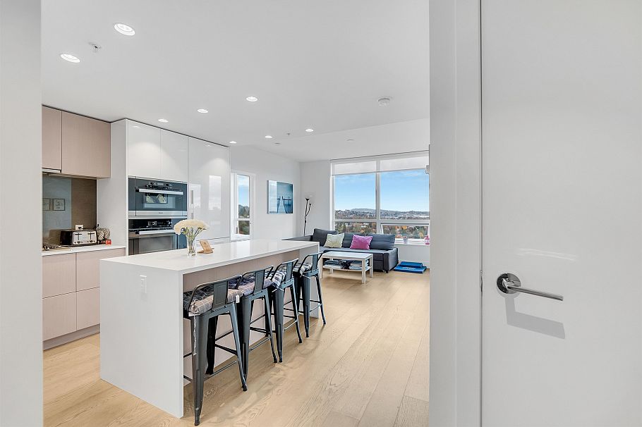 1702 1632 Lions Gate Lane North Vancouver, BC - 14