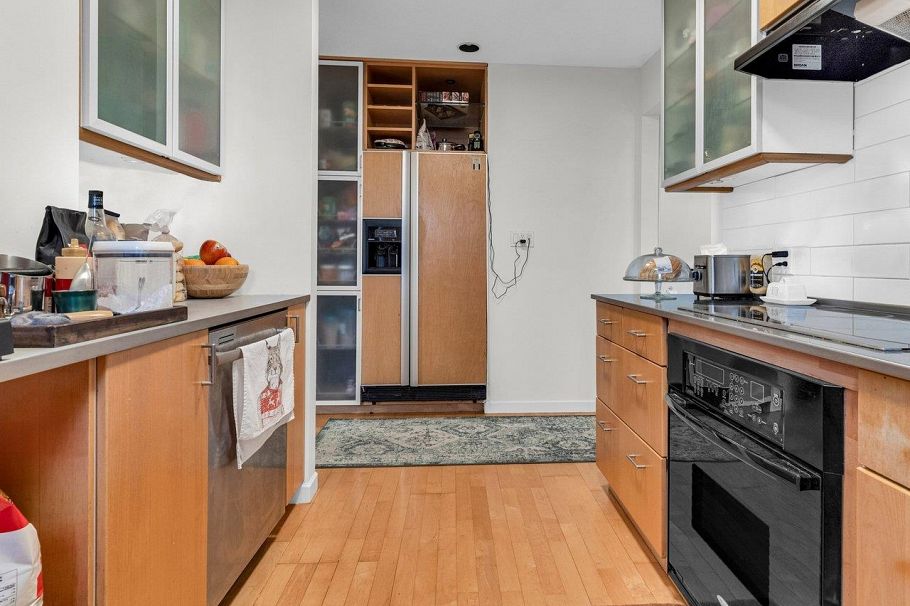 102 3349 Dunbar Street Vancouver, BC - 24