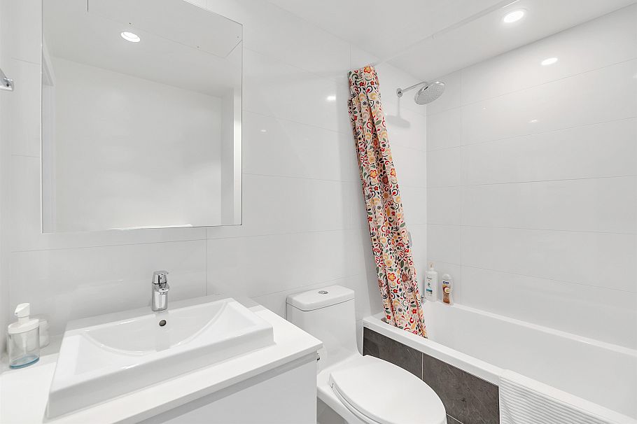 1702 1632 Lions Gate Lane North Vancouver, BC - 32