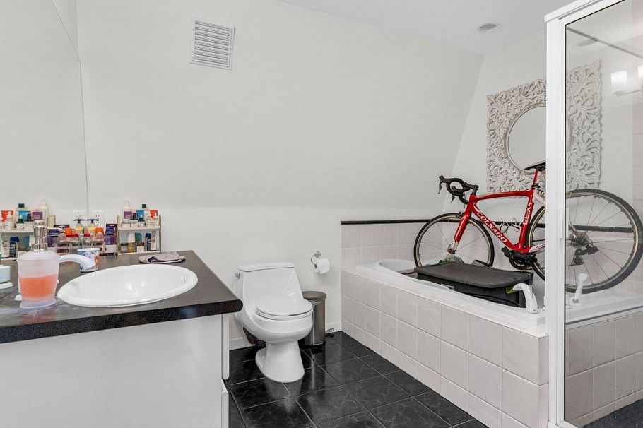 102 3349 Dunbar Street Vancouver, BC - 22