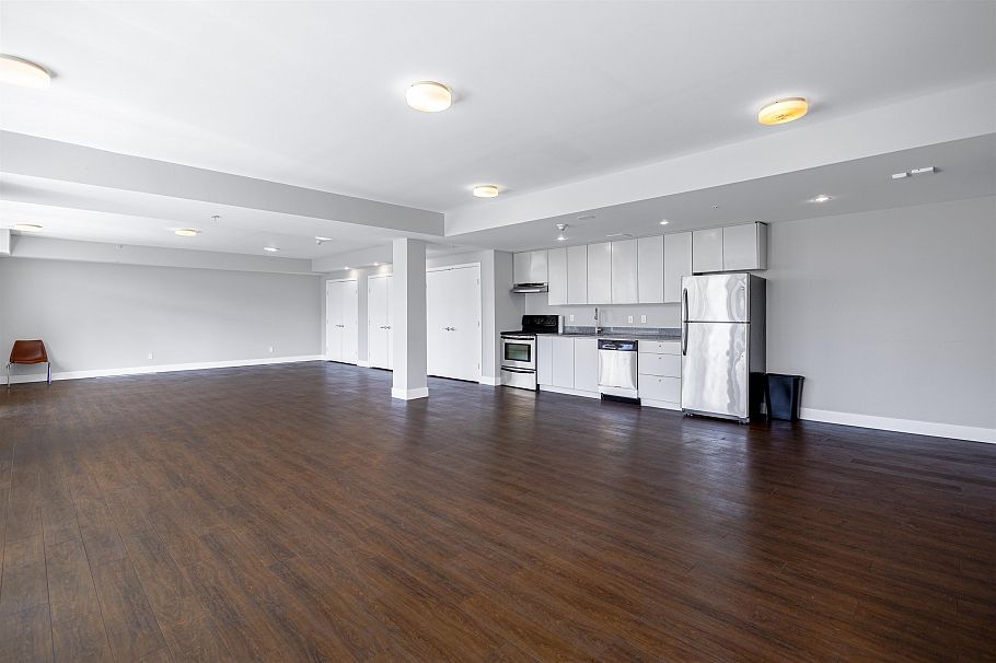 611 298 E 11th Avenue Vancouver, BC - 18