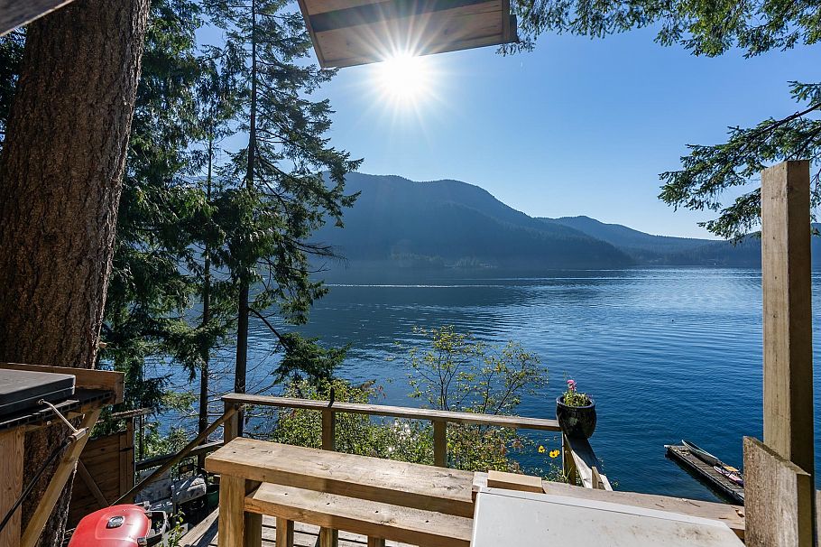 316 Sasamat Lane North Vancouver, BC - 12