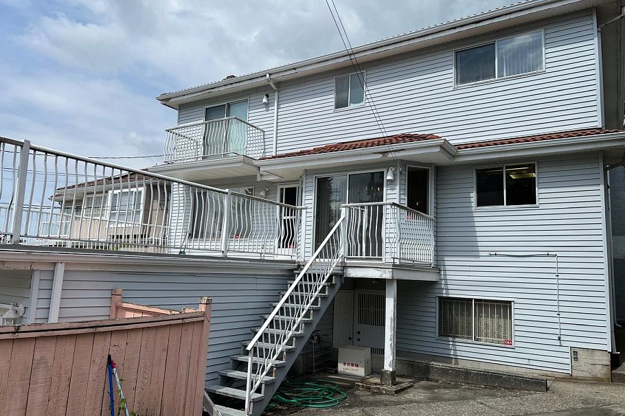 2068 Scarboro Avenue Vancouver, BC - 3