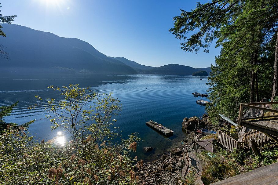 316 Sasamat Lane North Vancouver, BC - 3