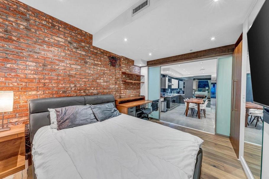 305 12 Water Street Vancouver, BC - 11