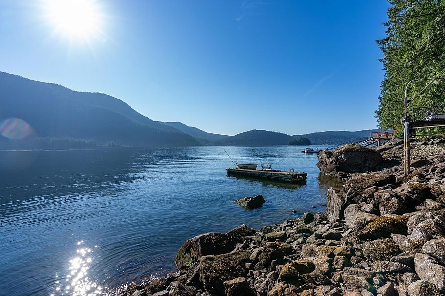 316 Sasamat Lane North Vancouver, BC - 6