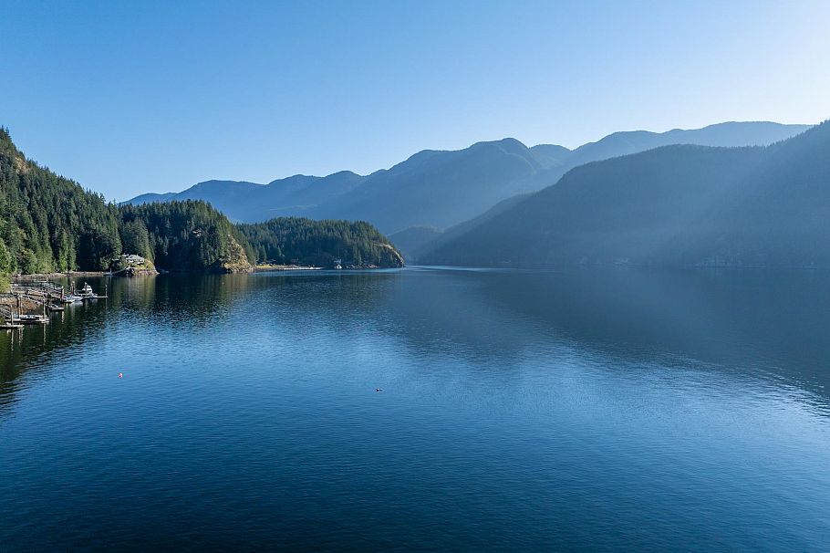 316 Sasamat Lane North Vancouver, BC - 1