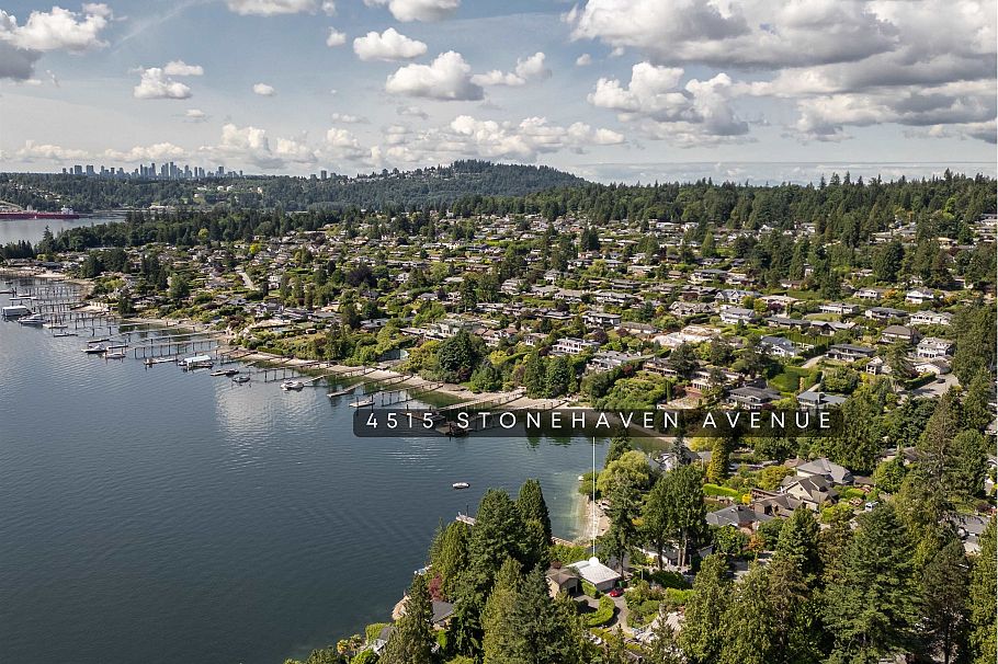 4515 Stonehaven Avenue North Vancouver, BC - 2