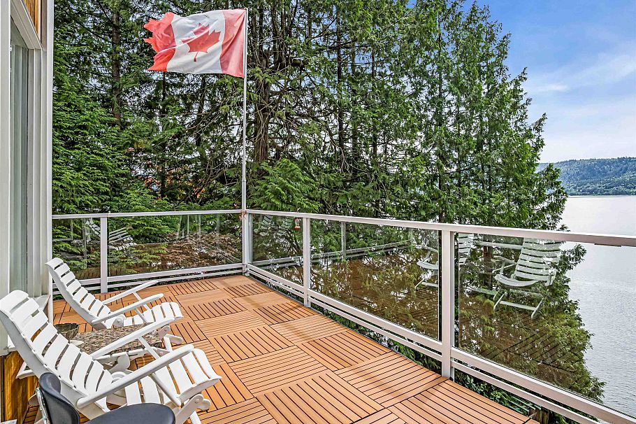 4515 Stonehaven Avenue North Vancouver, BC - 12