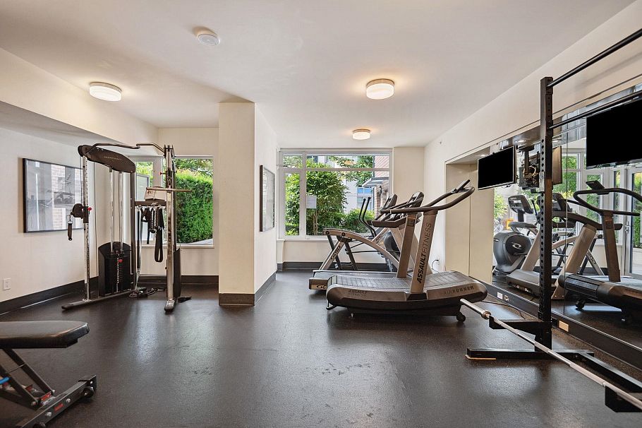 502 110 Switchmen Street Vancouver, BC - 18