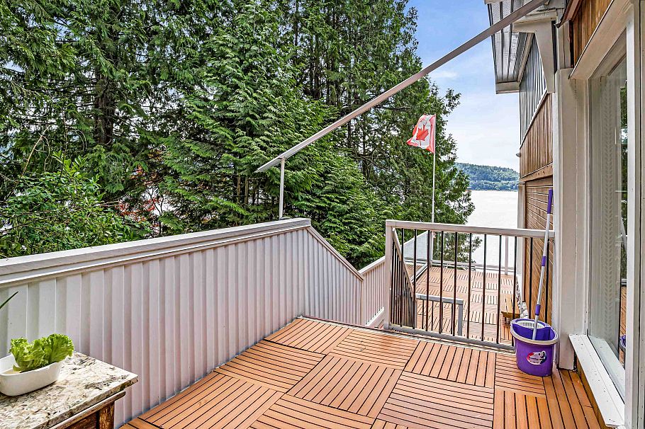 4515 Stonehaven Avenue North Vancouver, BC - 19